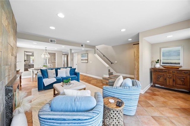 MLS #OC25240013 image #11