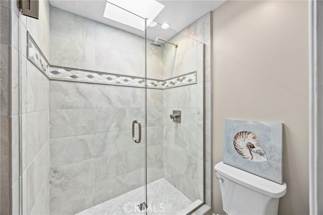 MLS #OC25240013 image #24