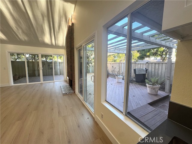 MLS #OC25240023 image #4