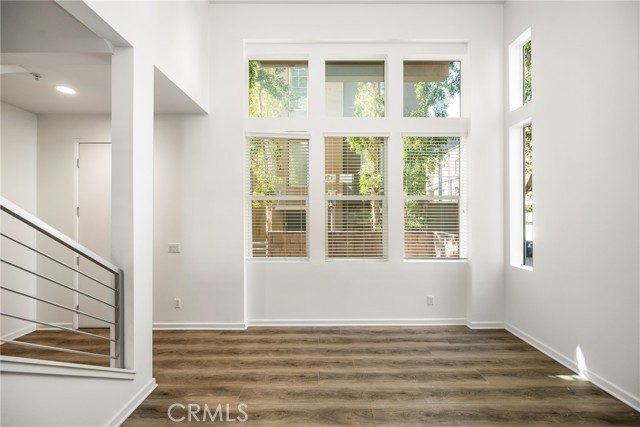 MLS #OC25240064 image #10