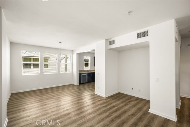 MLS #OC25240064 image #12