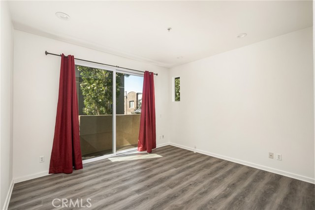 MLS #OC25240064 image #22