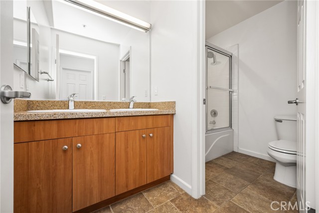 MLS #OC25240064 image #23