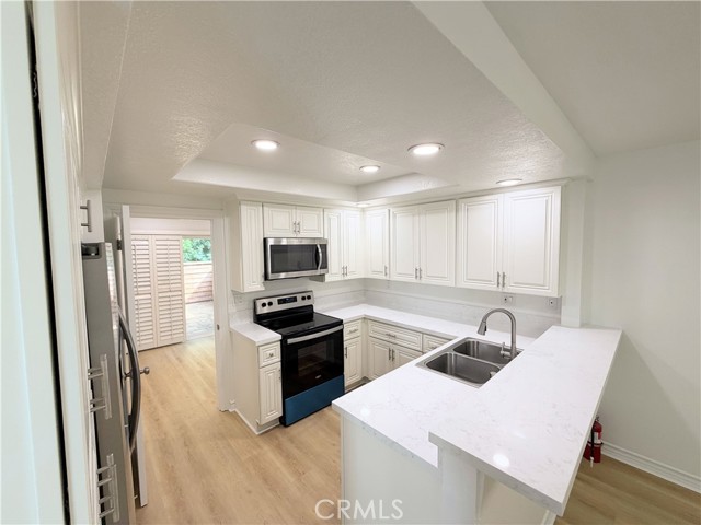 MLS #OC25240109 image #16