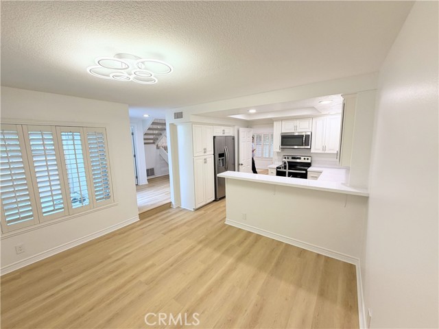 MLS #OC25240109 image #20