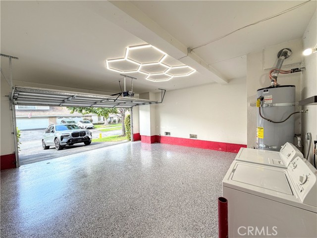 MLS #OC25240109 image #23