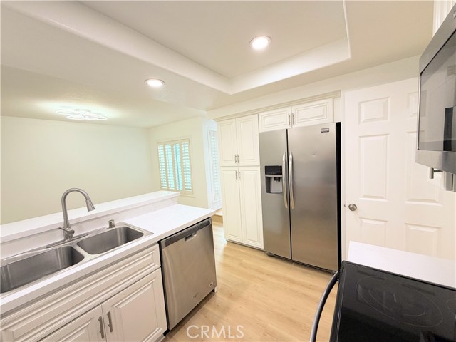 MLS #OC25240109 image #4