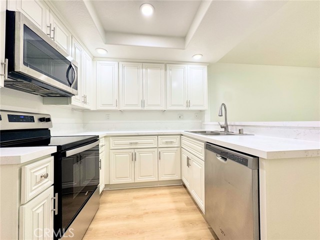 MLS #OC25240109 image #40