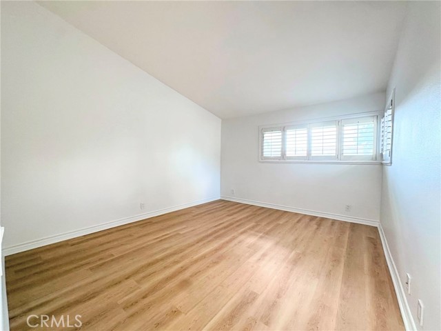 MLS #OC25240109 image #43