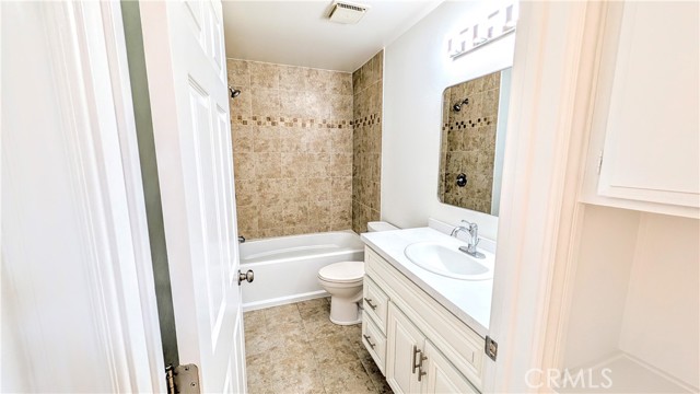 MLS #OC25240109 image #54