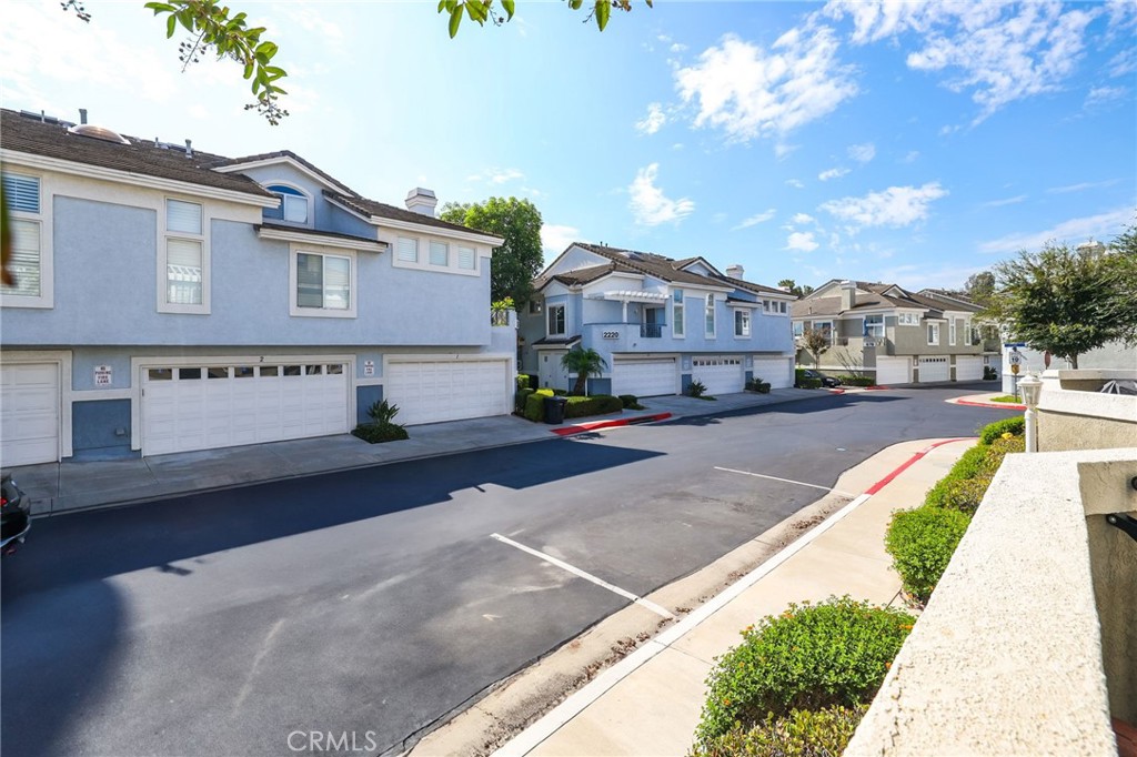 MLS #OC25240141 image #19