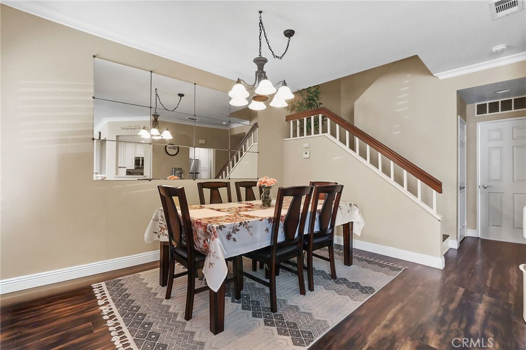 MLS #OC25240141 image #4