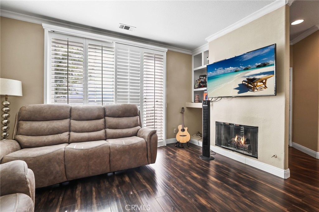 MLS #OC25240141 image #7