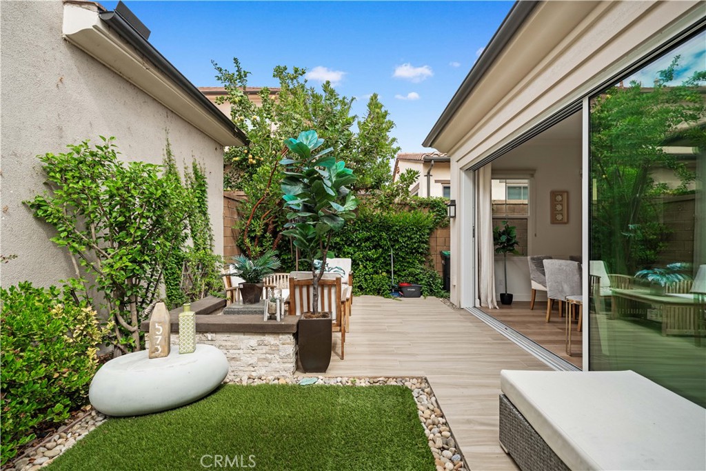 MLS #OC25240163 image #15