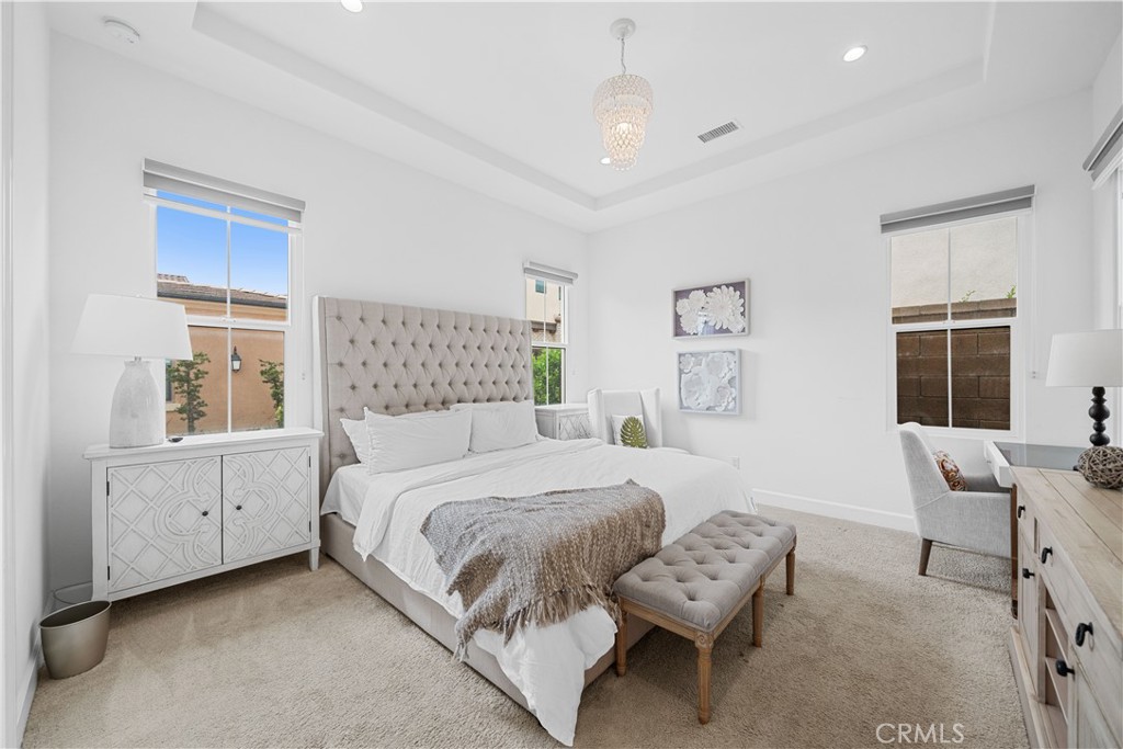 MLS #OC25240163 image #16