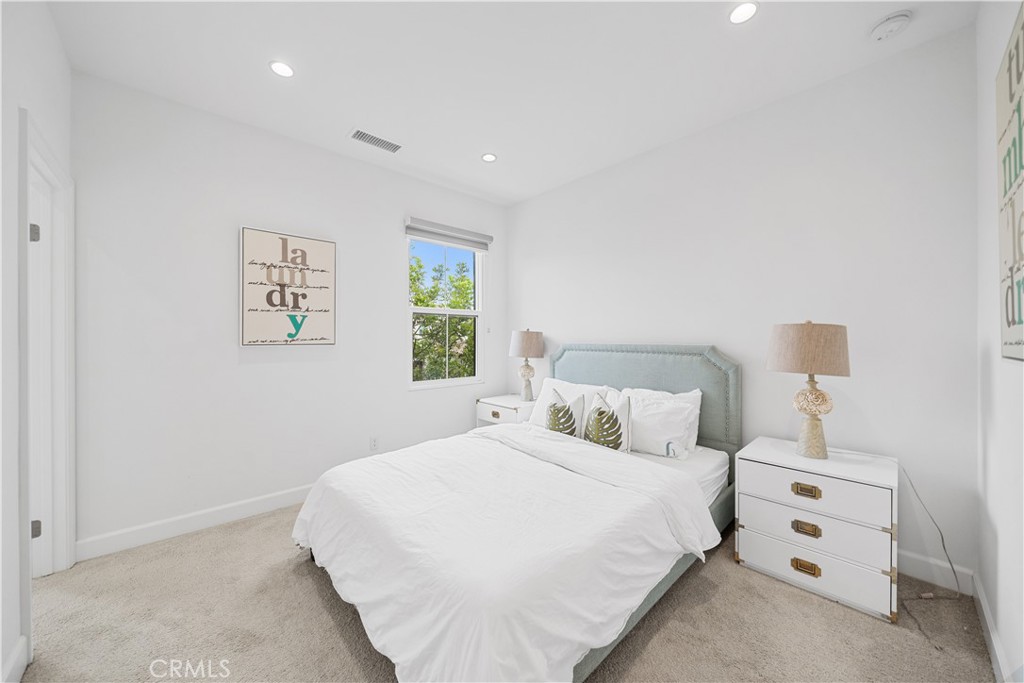 MLS #OC25240163 image #28