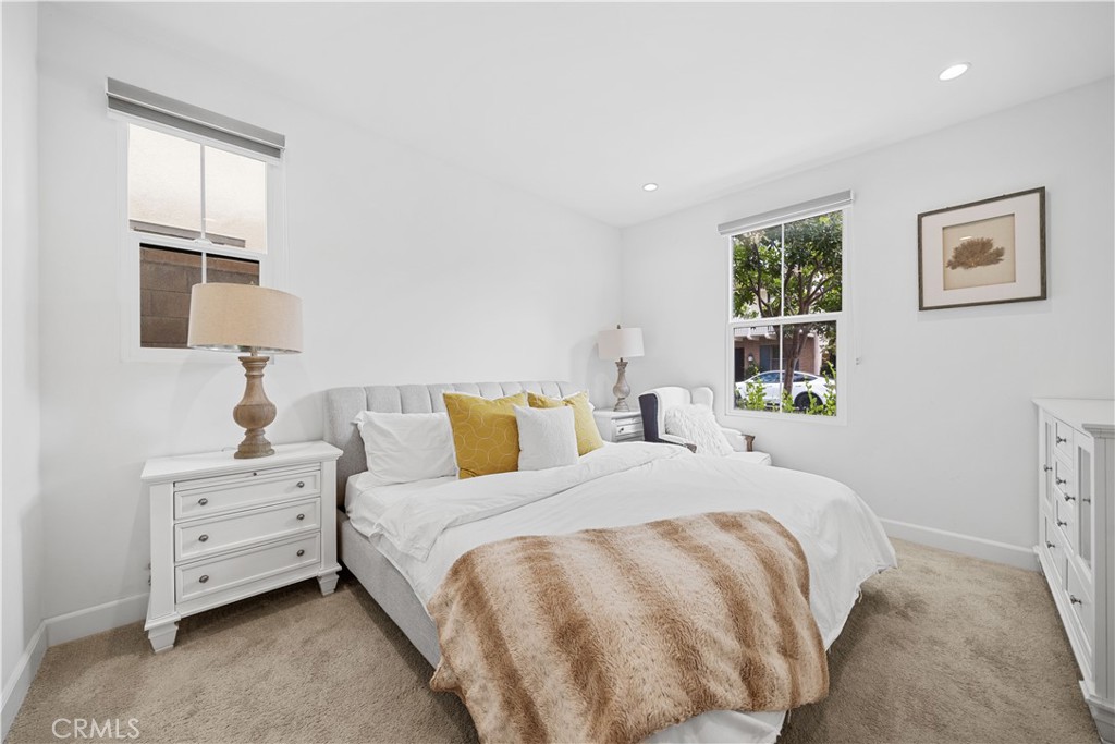 MLS #OC25240163 image #3