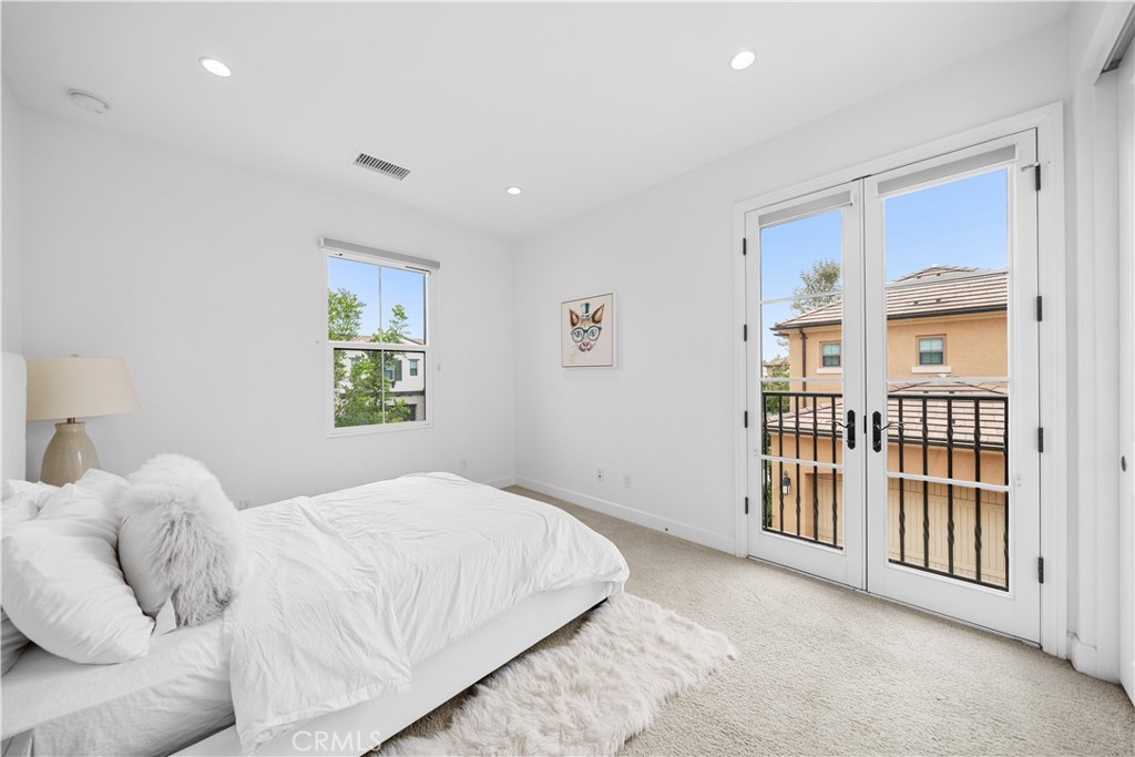 MLS #OC25240163 image #32