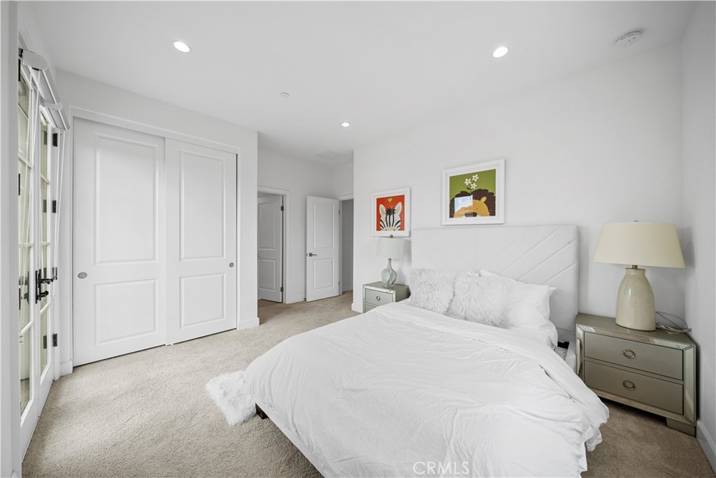 MLS #OC25240163 image #33