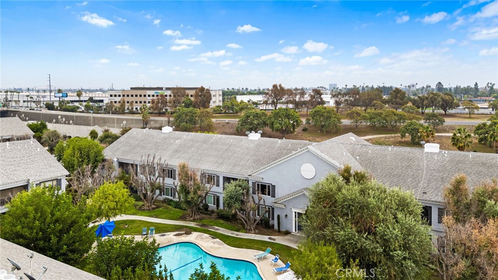 MLS #OC25240166 image #40