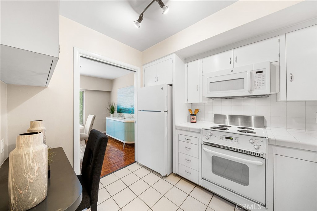 MLS #OC25240166 image #8