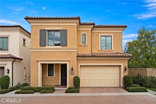 MLS #OC25240194 image #1