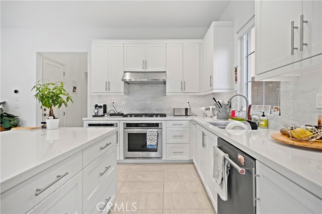 MLS #OC25240194 image #13