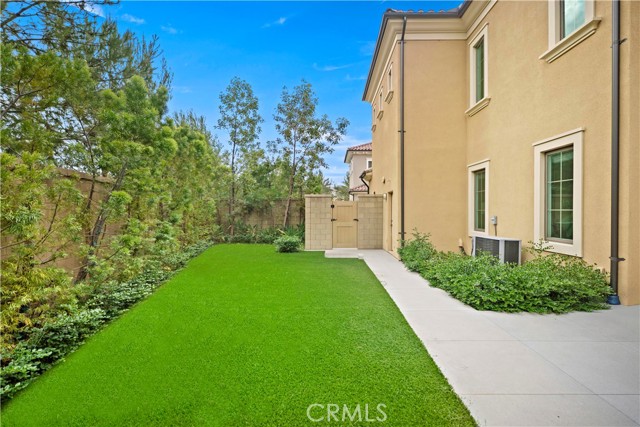 MLS #OC25240194 image #19