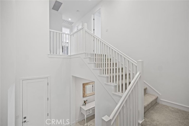 MLS #OC25240194 image #24