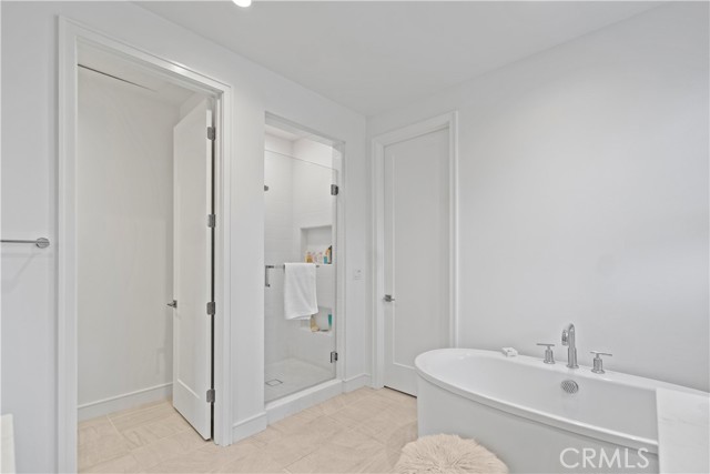 MLS #OC25240194 image #37