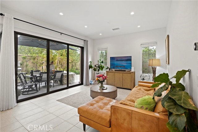 MLS #OC25240194 image #7