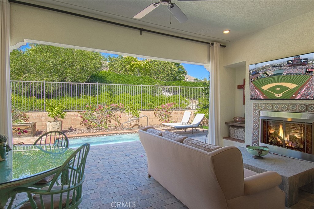 MLS #OC25240205 image #12