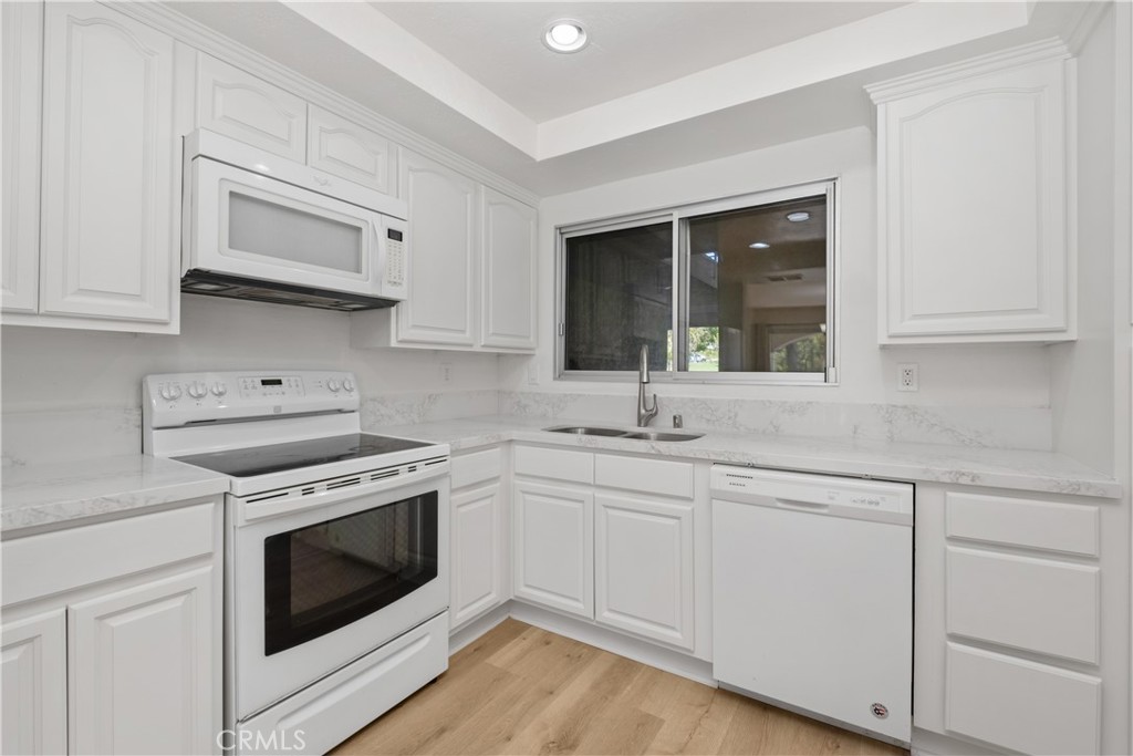 MLS #OC25240247 image #10