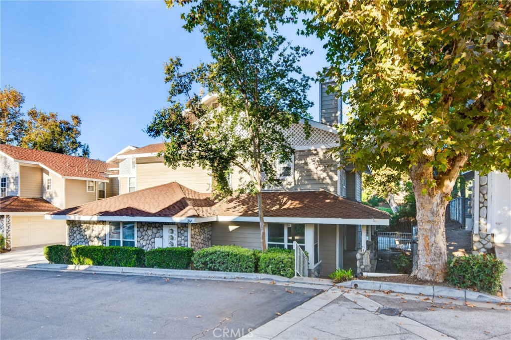 MLS #OC25240279 image #0