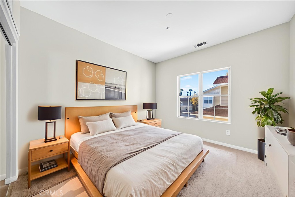 MLS #OC25240279 image #35