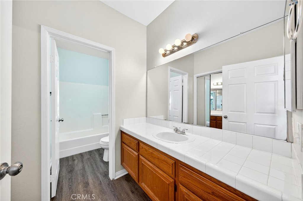 MLS #OC25240279 image #38