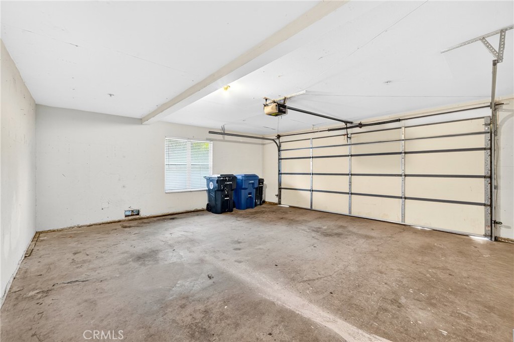 MLS #OC25240279 image #40