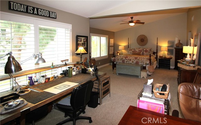 MLS #OC25240290 image #21