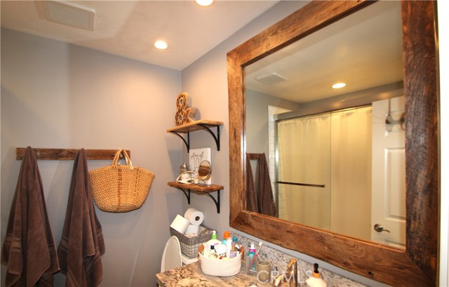 MLS #OC25240290 image #34