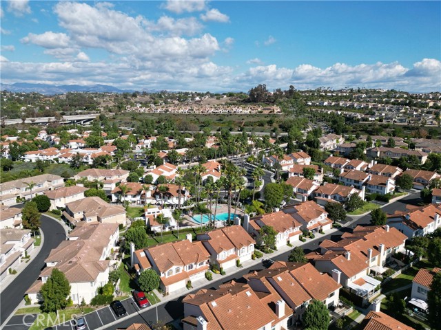 MLS #OC25240290 image #43