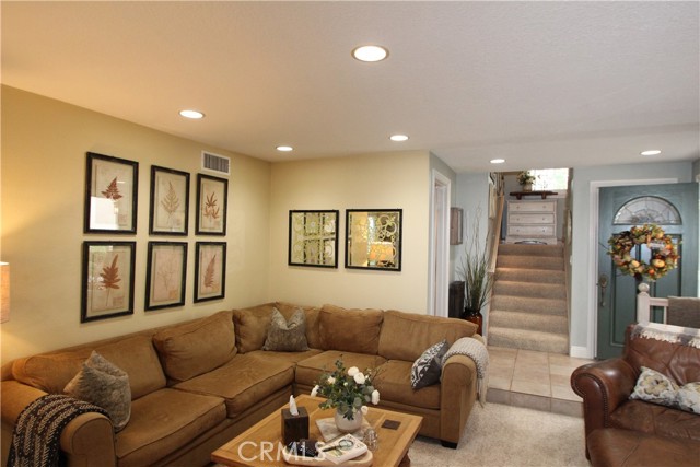 MLS #OC25240290 image #8