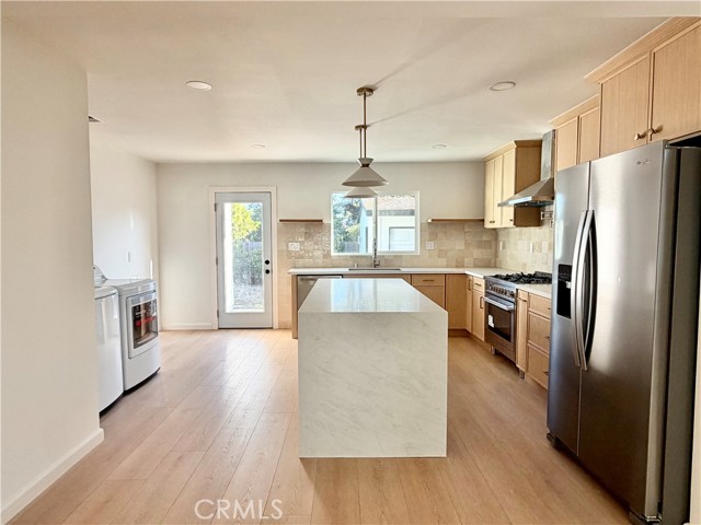 MLS #OC25240308 image #3