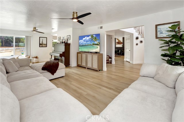 MLS #OC25240321 image #10