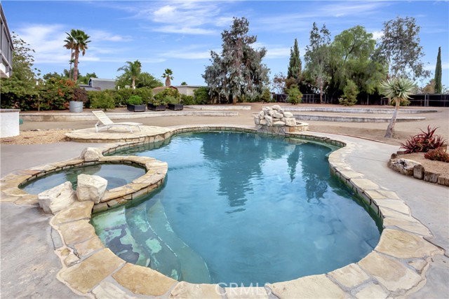 MLS #OC25240321 image #15