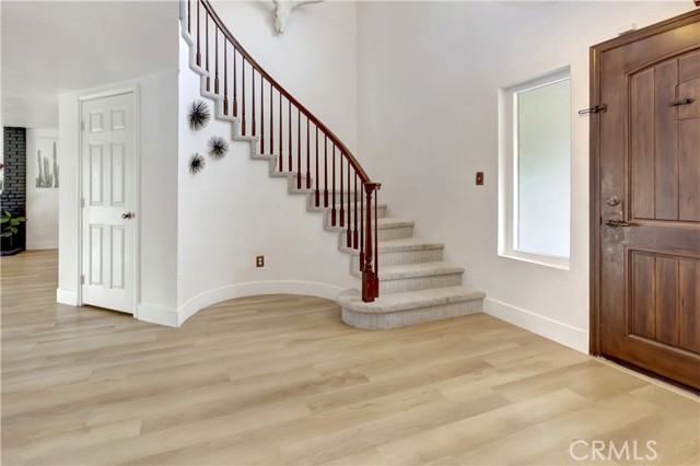 MLS #OC25240321 image #4