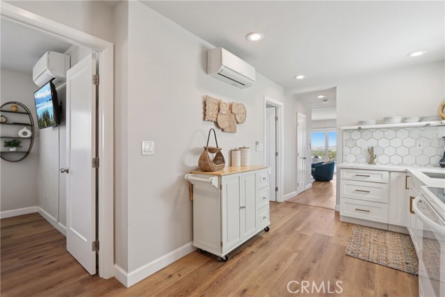 MLS #OC25240323 image #13