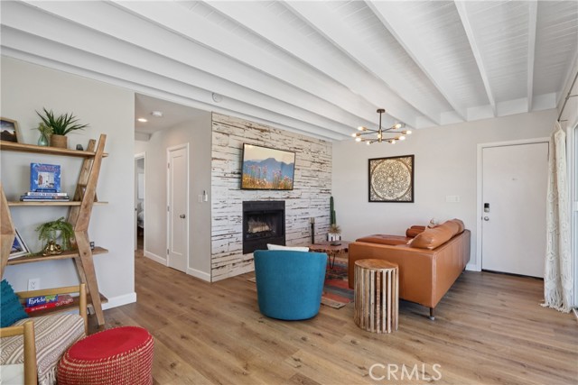 MLS #OC25240323 image #8