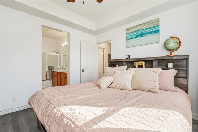 MLS #OC25240331 image #16