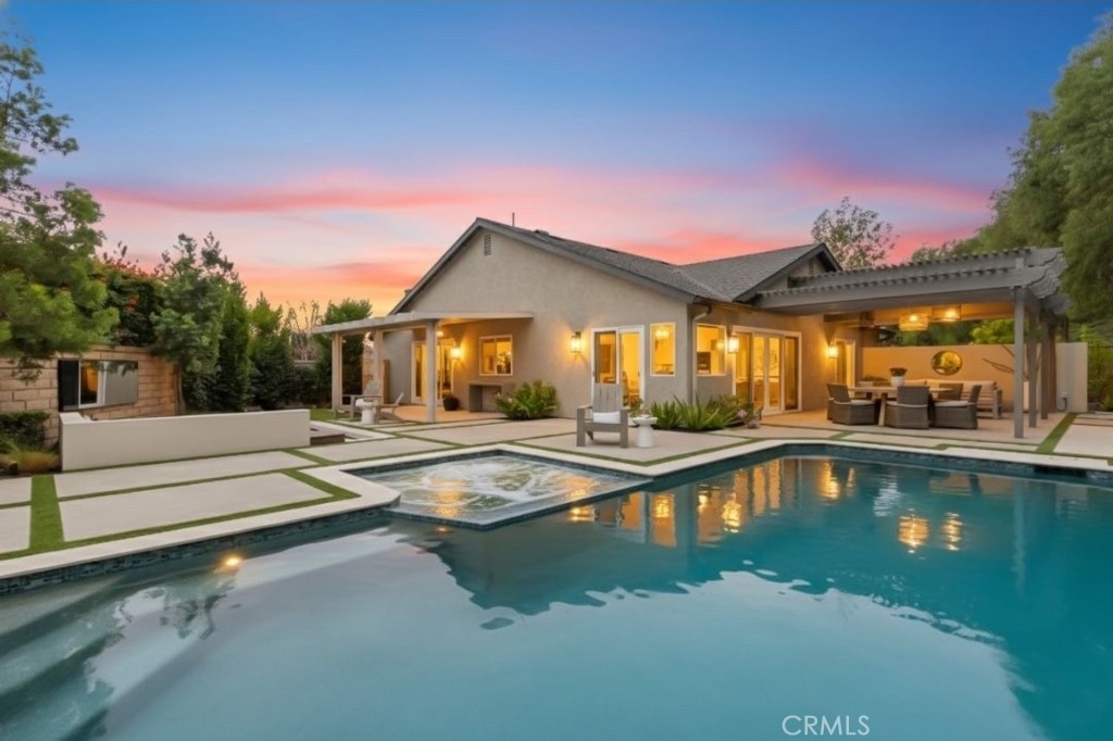 MLS #OC25240338 image #0