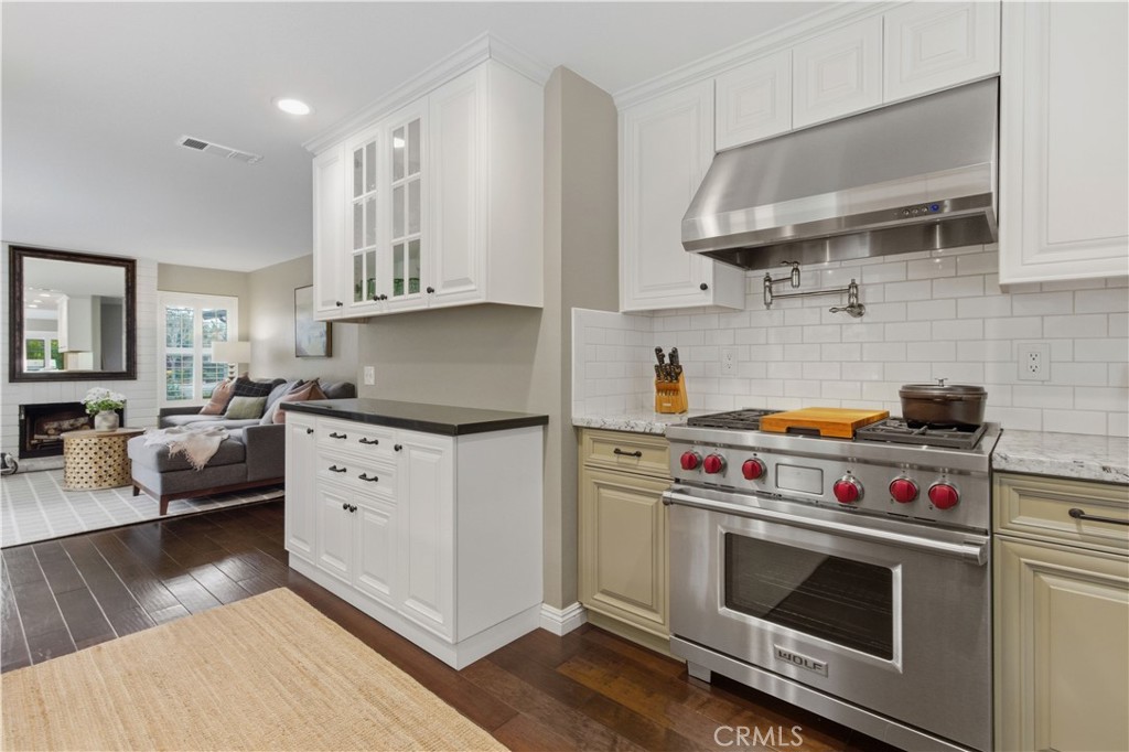 MLS #OC25240338 image #15